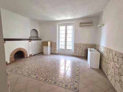 /international/fr/ajaccio-corsica-310098922606/