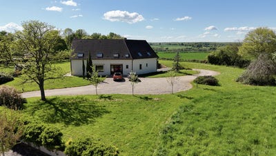 /international/fr/cercy-la-tour-burgundy-310107624700/