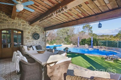 /international/fr/fayence-provence-alpes-cote-d-azur-310110358282/