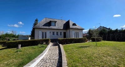 /international/fr/bauge-en-anjou-pays-de-la-loire-310106463840/