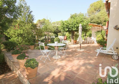 /international/fr/meounes-les-montrieux-provence-alpes-cote-d-azur-310097873077/