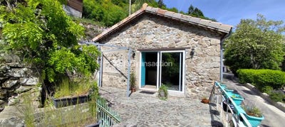 /international/fr/saint-julien-du-gua-rhone-310108315614/