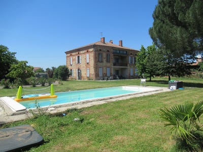 /international/fr/castelferrus-midi-pyrenees-310108377349/