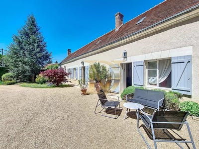 /international/fr/francueil-centre-val-de-loire-310099362961/?lang=zh-tw