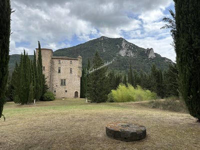 /international/fr/couiza-languedoc-roussillon-310098737100/?lang=zh-tw