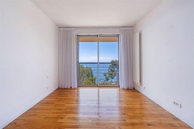 /international/fr/eze-provence-alpes-cote-d-azur-310109783904/