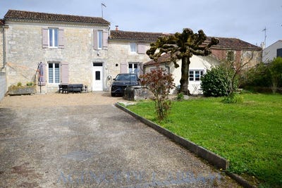 /international/fr/montpellier-de-medillan-charente-310107582675/