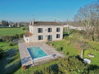 /international/fr/sainte-foy-la-grande-aquitaine-310106711866/