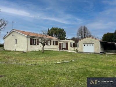 /international/fr/barbezieux-saint-hilaire-charente-310100115606/
