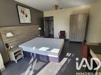 /international/fr/chateaugiron-brittany-310105987121/