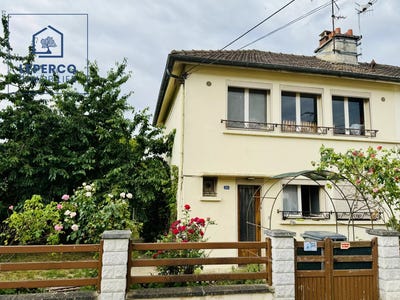/international/fr/la-ferte-milon-picardie-310100603573/