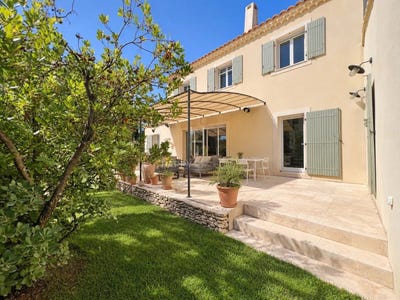 /international/fr/paradou-provence-alpes-cote-d-azur-310110262641/