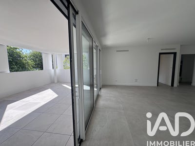 /international/fr/castelnau-le-lez-languedoc-roussillon-310108371438/