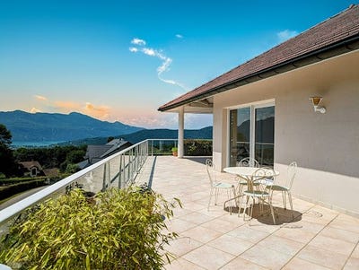 /international/fr/aix-les-bains-rhone-310100274608/