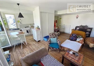 /international/fr/place-d-uzer-bagneres-de-bigorre-midi-pyrenees-310107887108/