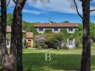/international/fr/mane-provence-alpes-cote-d-azur-310100993024/
