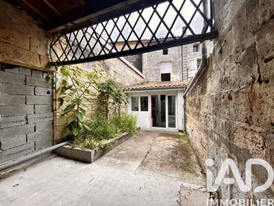 /international/fr/guitres-charente-310108777703/