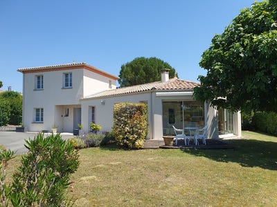 /international/fr/saint-georges-des-coteaux-charente-310108953896/