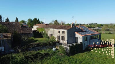 /international/fr/parthenay-charente-310101019113/