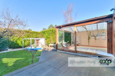 /international/fr/les-clayes-sous-bois-ile-de-france-310099684492/