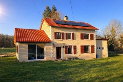 /international/fr/saint-maurice-pres-crocq-limousin-310106749286/