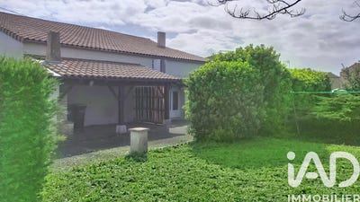 /international/fr/thaire-charente-310108670715/