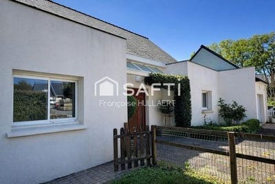 /international/fr/saint-ave-brittany-310107190645/
