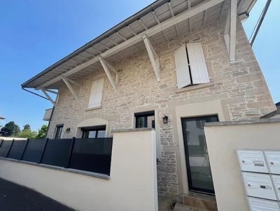 /international/fr/saint-alban-de-roche-rhone-310099915426/