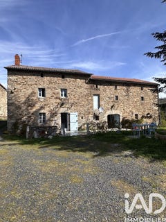 /international/fr/clavieres-auvergne-310107423503/