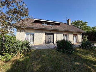 /international/fr/21-rue-des-brosses-vallee-de-l-ouche-agey-burgundy-310108371740/