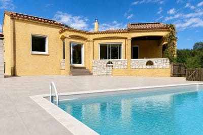/international/fr/saint-denis-languedoc-roussillon-310108790894/