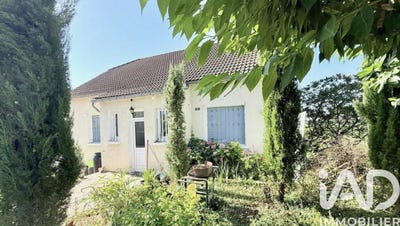 /international/fr/laroche-saint-cydroine-burgundy-310105891312/