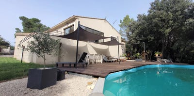 /international/fr/suze-la-rousse-rhone-310105832789/