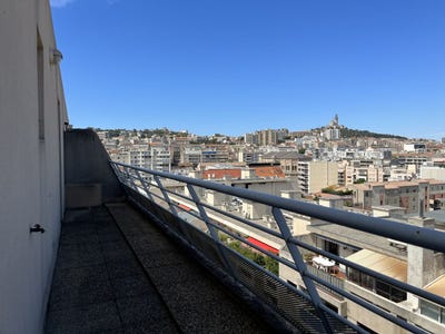 /international/fr/marseille-provence-alpes-cote-d-azur-310101174596/?lang=en