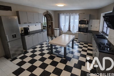 /international/fr/loches-sur-ource-ardennes-310108895687/