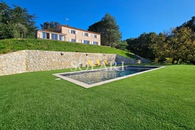 /international/fr/mandelieu-la-napoule-provence-alpes-cote-d-azur-310100732075/