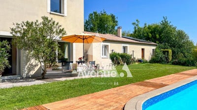 /international/fr/saintes-charente-310101155228/?lang=zh-tw