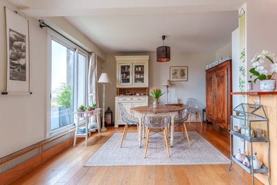 /international/fr/tours-centre-val-de-loire-310105422376/