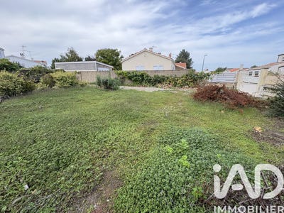 /international/fr/challans-pays-de-la-loire-310107321382/