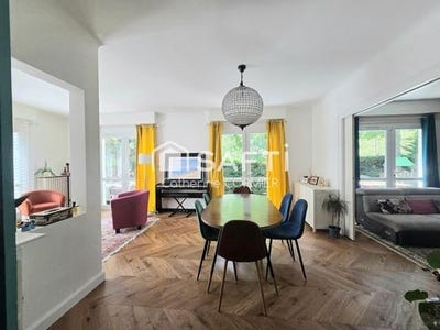 /international/fr/avrille-pays-de-la-loire-310108217353/