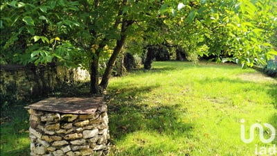 /international/fr/leugny-charente-310102240012/