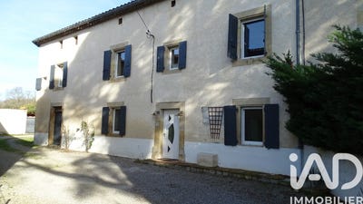 /international/fr/saix-charente-310105990933/