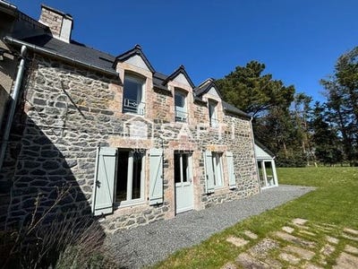 /international/fr/plurien-brittany-310107332212/