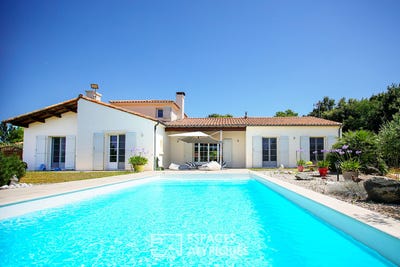 /international/fr/le-gue-de-velluire-pays-de-la-loire-310104890637/