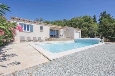 /international/fr/saint-saturnin-les-apt-provence-alpes-cote-d-azur-310101284069/?lang=zh-cn