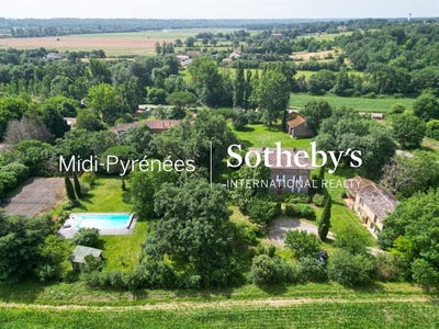 /international/fr/lherm-midi-pyrenees-310100714209/