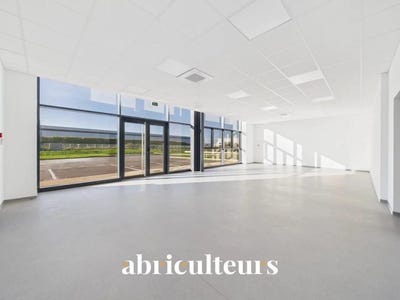 /international/fr/chartres-centre-val-de-loire-310107491464/