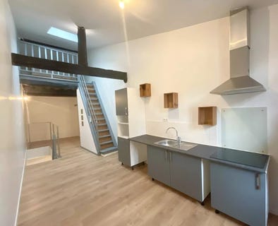 /international/fr/10-rue-des-anciens-combattants-realmont-midi-pyrenees-310107647807/