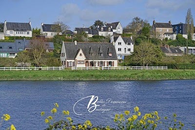 /international/fr/la-roche-jaudy-brittany-310094559824/