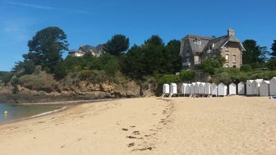 /international/fr/saint-briac-sur-mer-brittany-310107469091/
